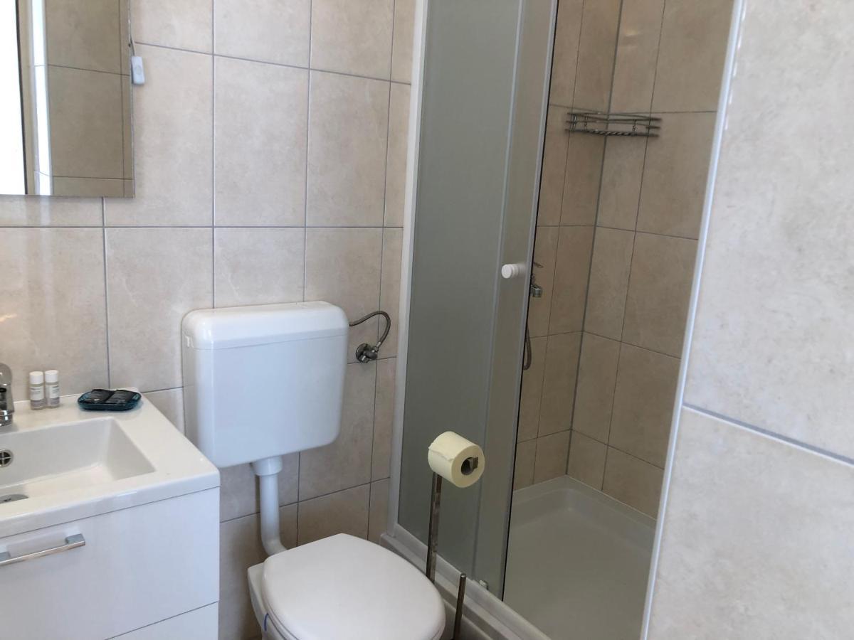 Apartments Mikelic Kampor Zewnętrze zdjęcie