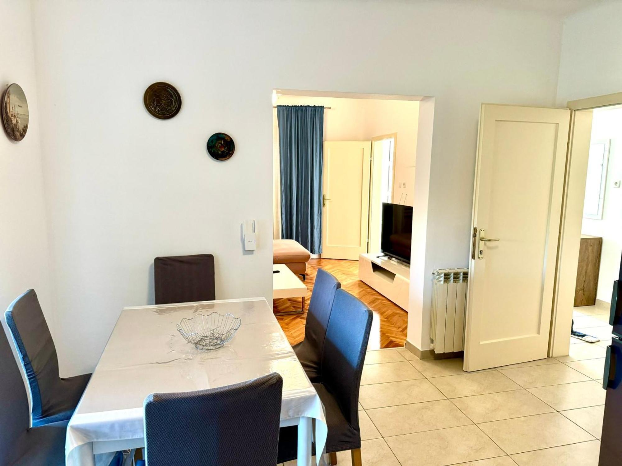 Apartments Mikelic Kampor Zewnętrze zdjęcie
